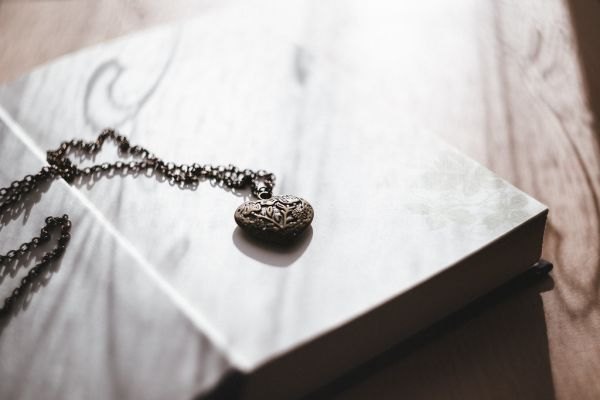 Collar con dije de corazón