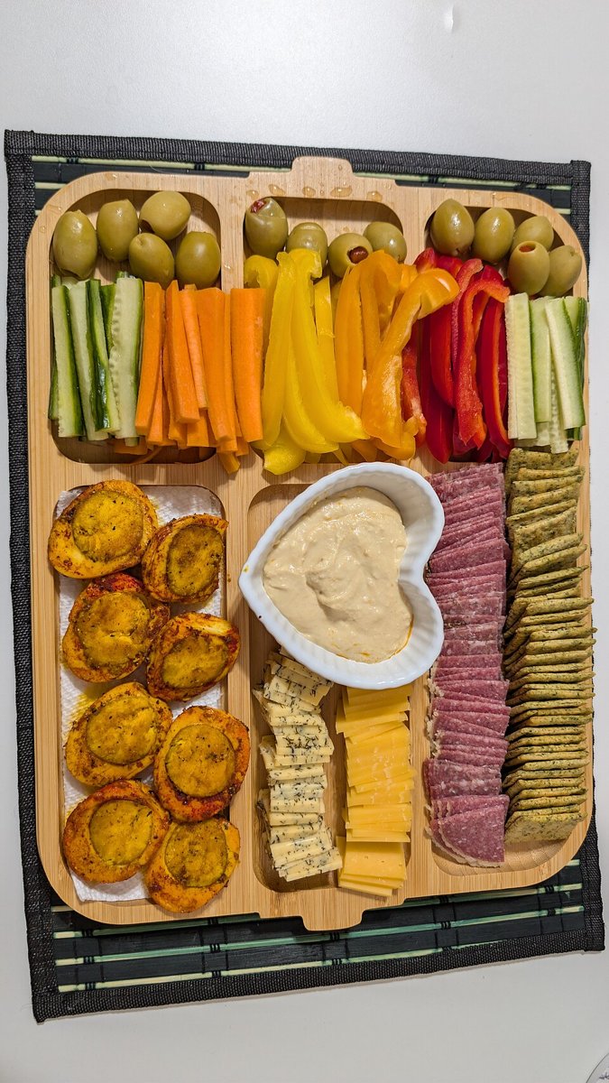 Veggie Board with Hummus